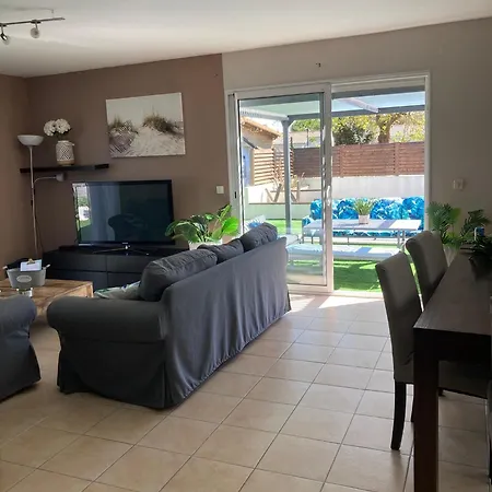 Piscine 4 Ch Entre Medoc Et Bassin Arcachon Ferienhaus *